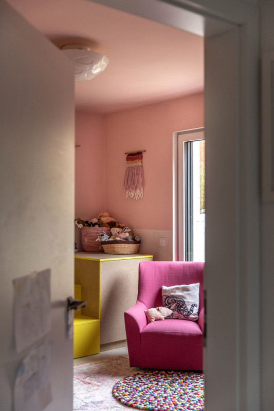 plush74 rental productions locaiton photo film house colourful hamburg germany19