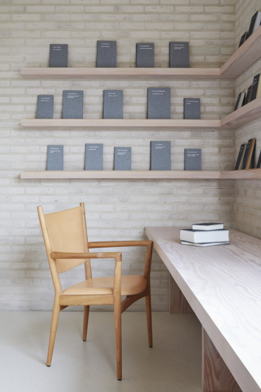 felpa74 retiro de serenidad y reflexión en el centro de gales 11