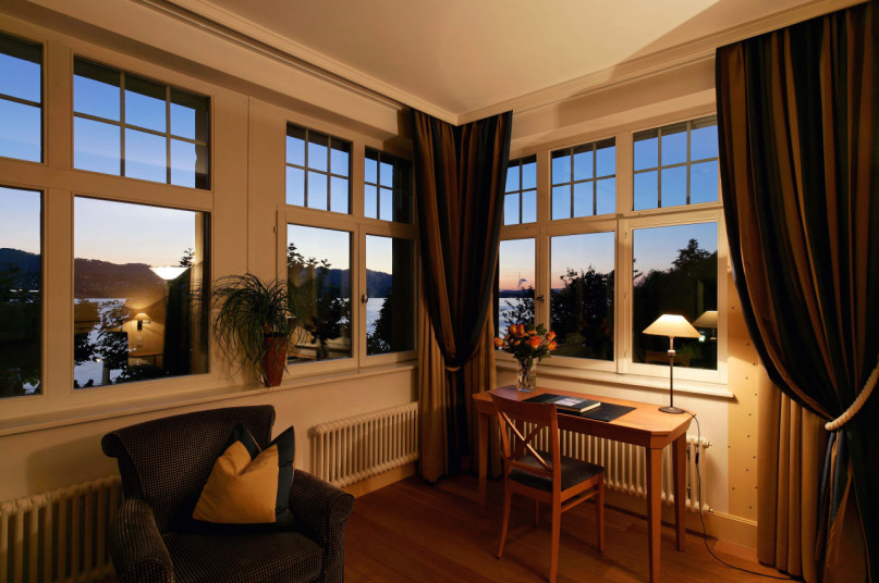 plush74 romantik lakeside hotel 8