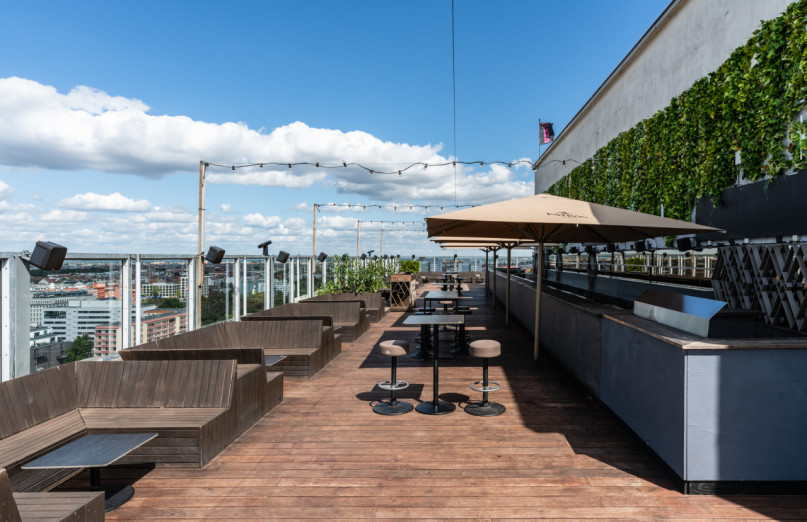 plush74 rooftop club berlin alexanderplatz 1