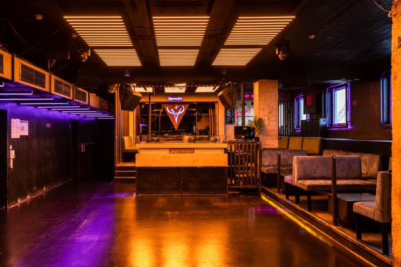 plush74 rooftop club berlin alexanderplatz 15