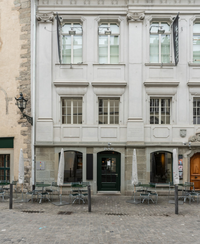 plush74 secret garden and bistro 11