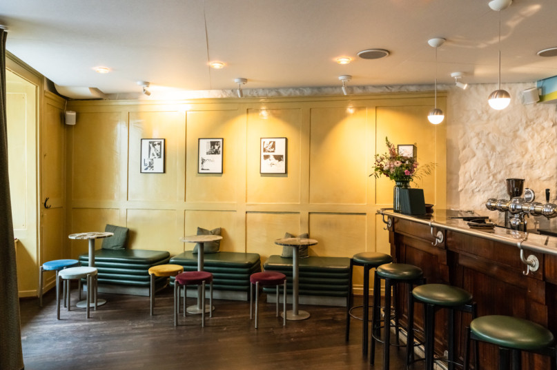 plush74 secret garden and bistro 24