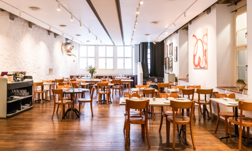 plush74 secret garden and bistro 28