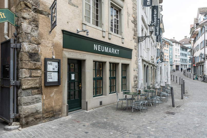 plush74 secret garden and bistro 40 (1)