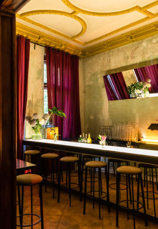 pluche74 verleidelijke bar berlijn 28