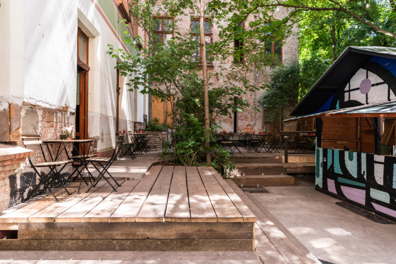 pluche74 verleidelijke bar berlijn 55