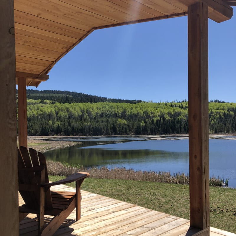 felpa74 sereno frente al lago solar cabañas retiro 6