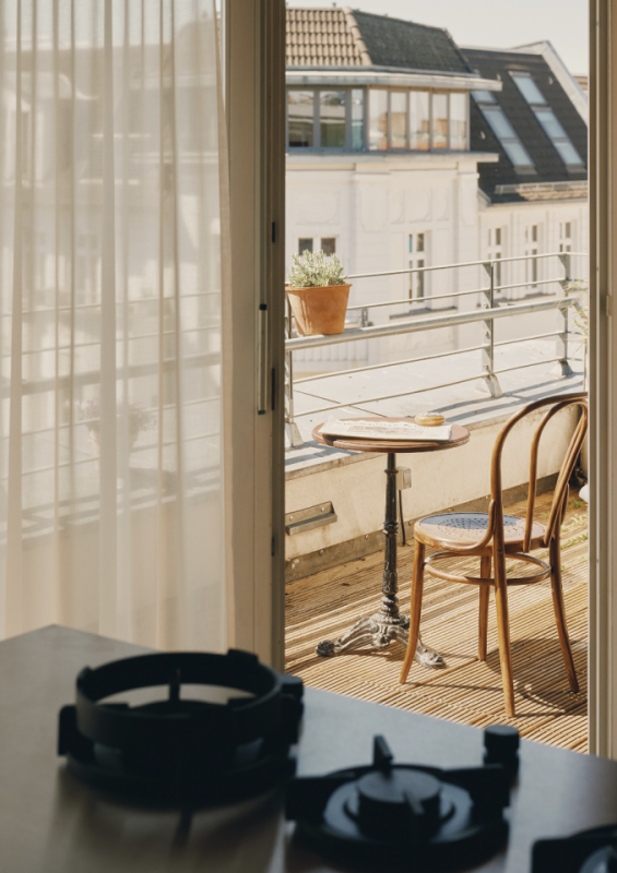 plush74 sunlit mid century penthouse berlin 4