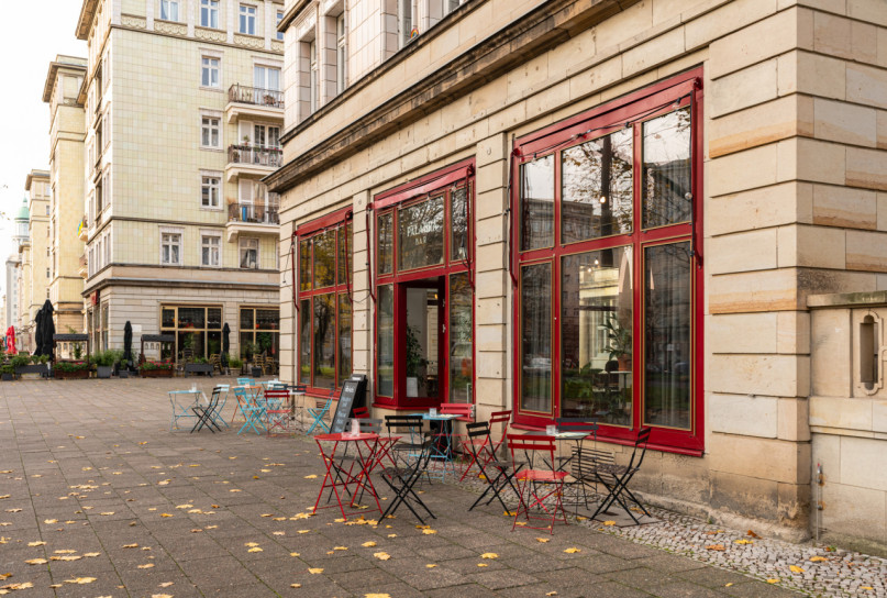 plush74 the contemporary bar 23