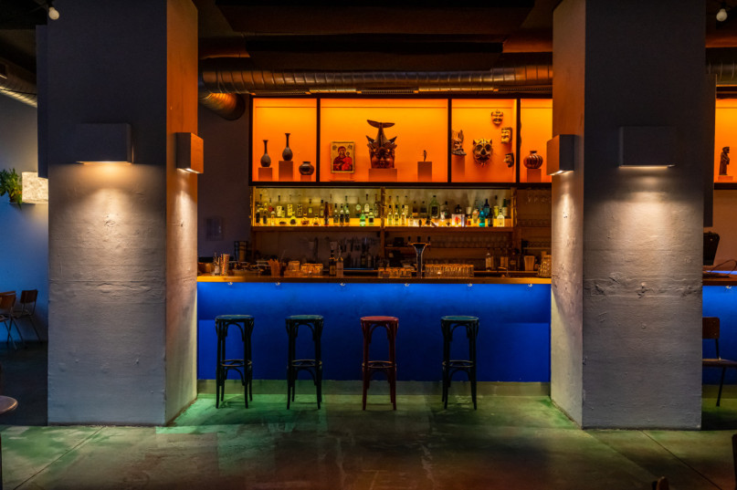 plush74 the contemporary bar 9