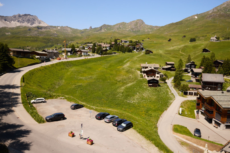 plush74 the grand arosa pop up hotel 25