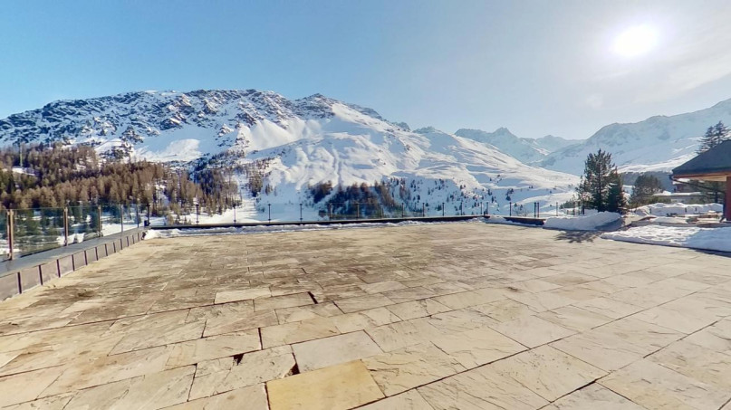 plush74 the grand arosa pop up hotel 27