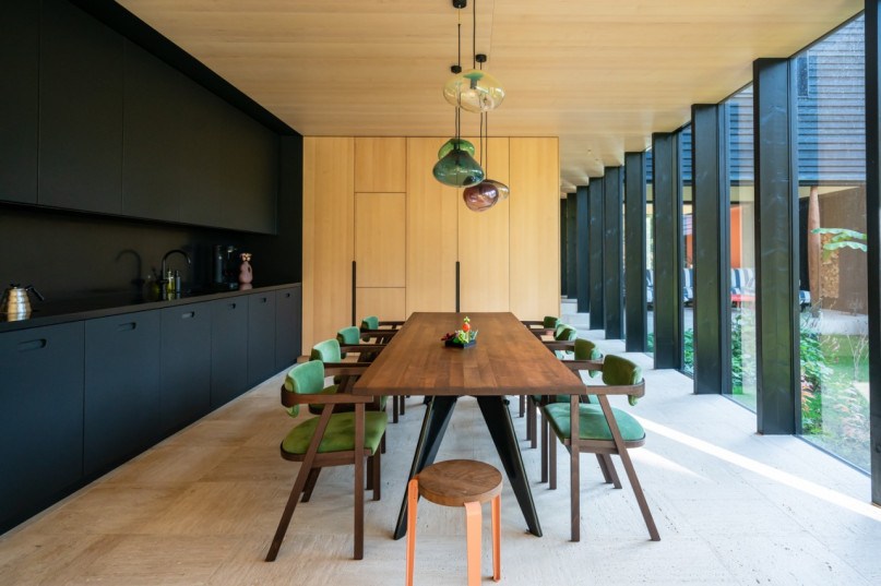 plush74 the modern lake house 1