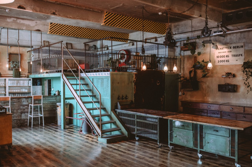 plush74 the retro industrial loft 1(1)