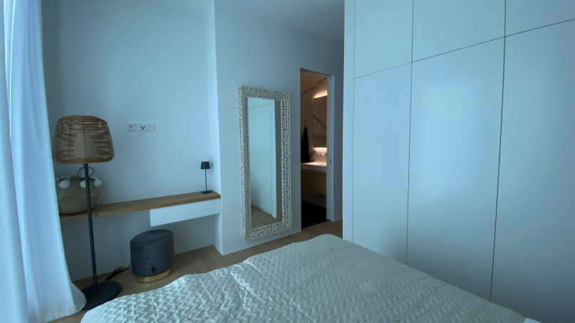 plush74 the sunlit lake house 109