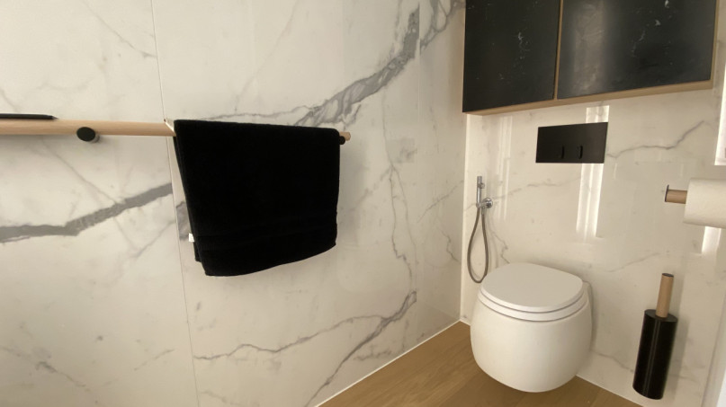 plush74 the sunlit lake house 20