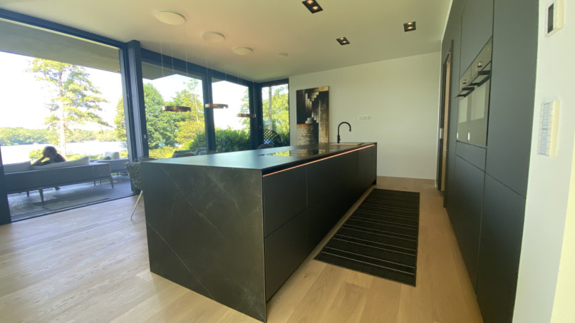 plush74 the sunlit lake house 22 (1)