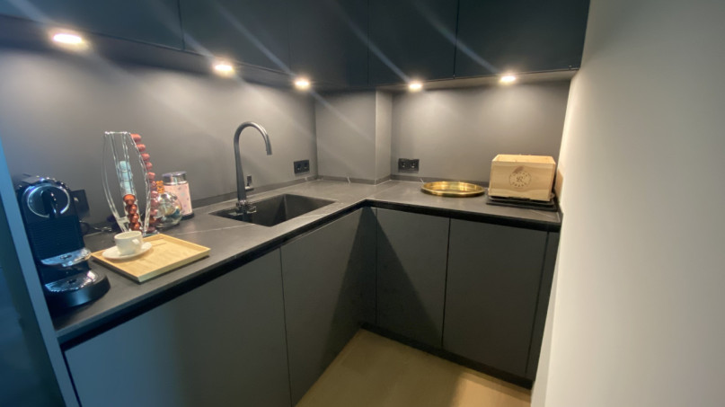 plush74 the sunlit lake house 22