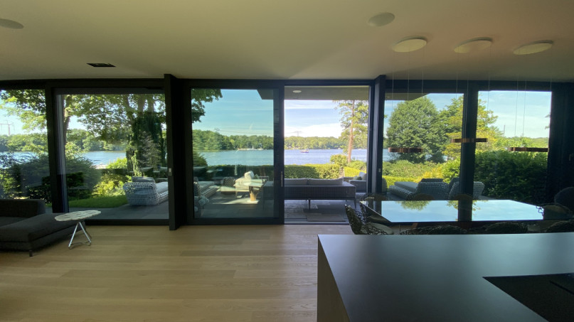 plush74 the sunlit lake house 44 (1)