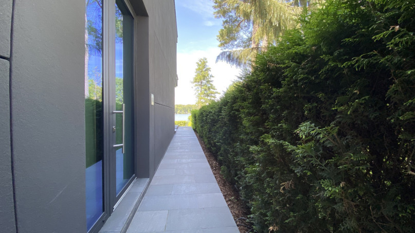 plush74 the sunlit lake house 49 (1)