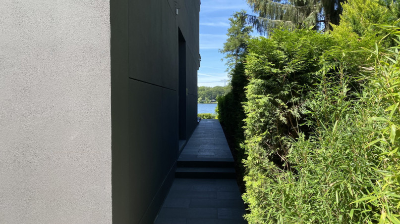 plush74 the sunlit lake house 53