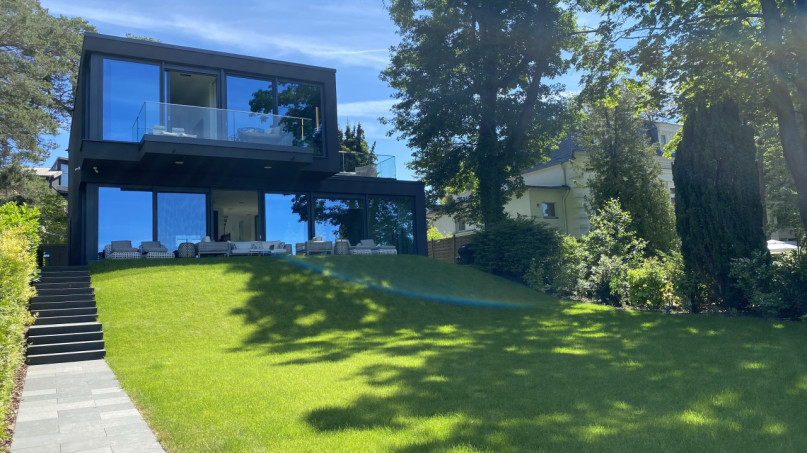 plush74 the sunlit lake house 56