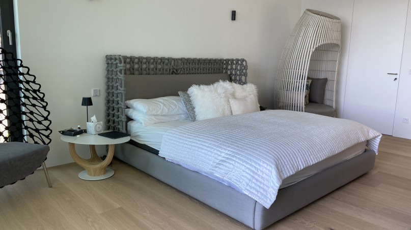 plush74 the sunlit lake house 71