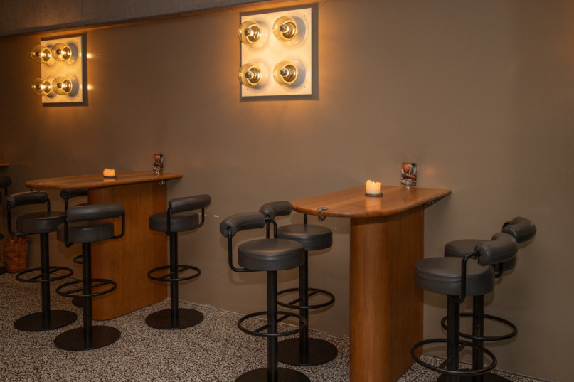 plush74 timeless vintage cafe 7