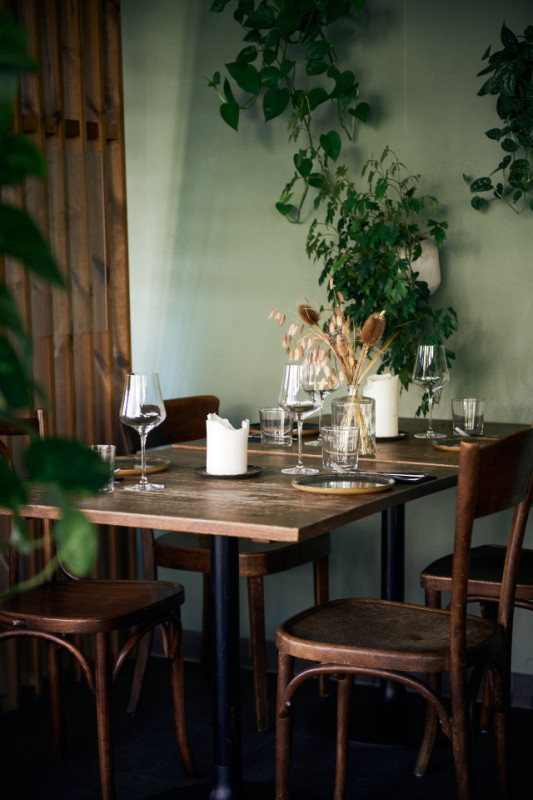 pluche74 stedelijke tuin eetkamer 4