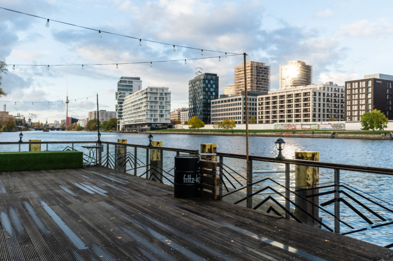 plush74 urban waterfront event space 25 (1)