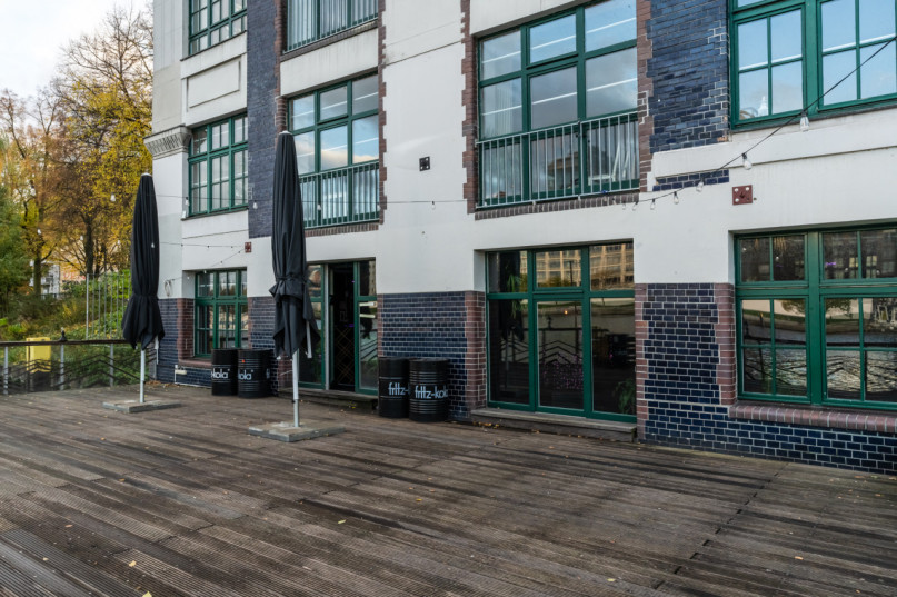 plush74 urban waterfront event space 26