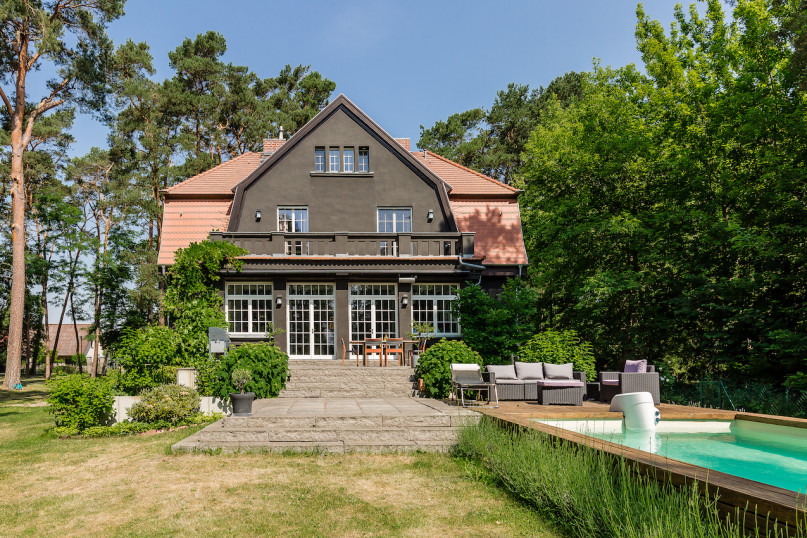 plush74 villa berlin area ii 46(1)