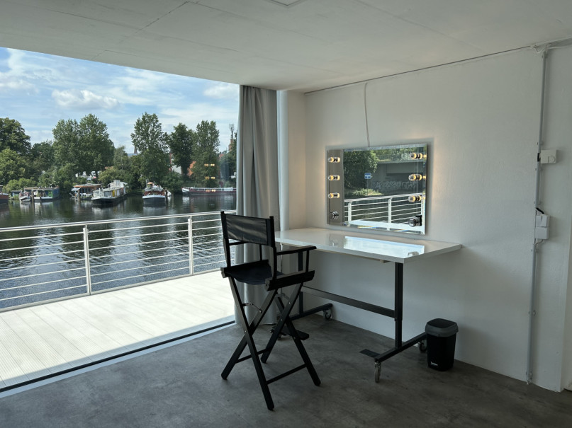 plush74 water front studios 6(1)