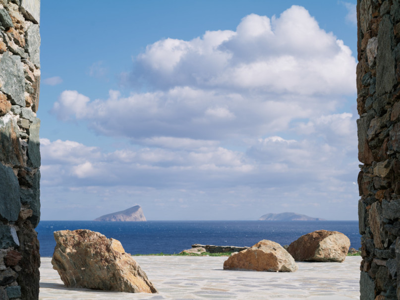 plush74 white cubes on the aegean 35(1)