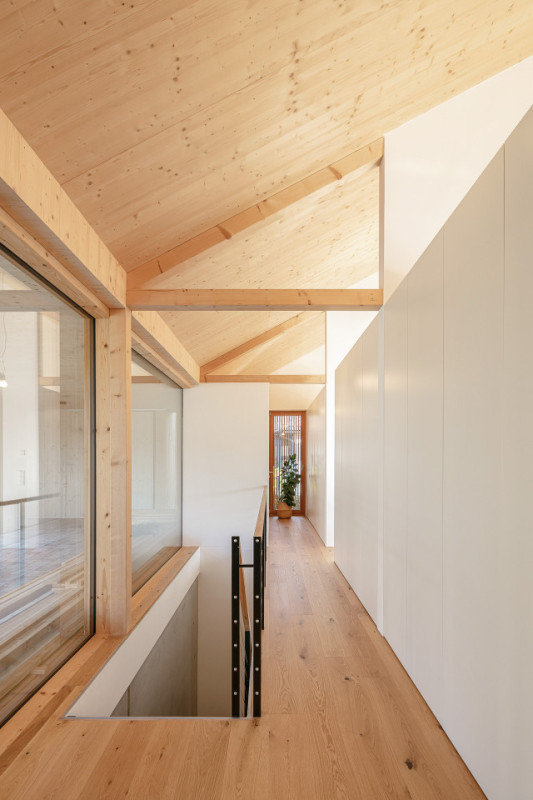 plush74 wooden modern country house 5