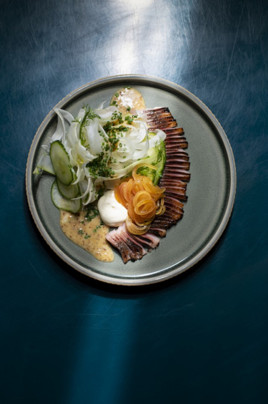 restaurant location berlin plush743