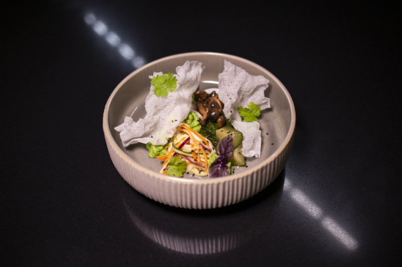 restaurant location berlin plush744