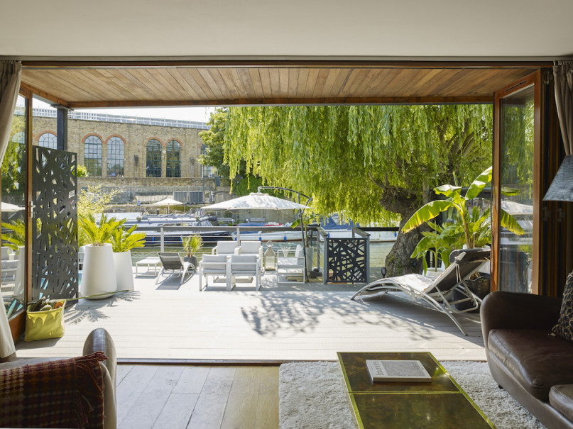 thamesditton silverstein plush74 locations uk18