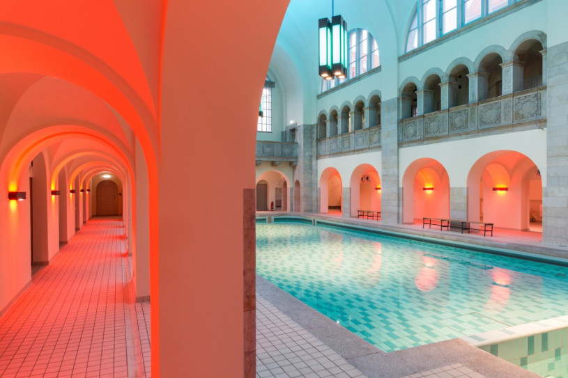 01 berlinlocationplush742