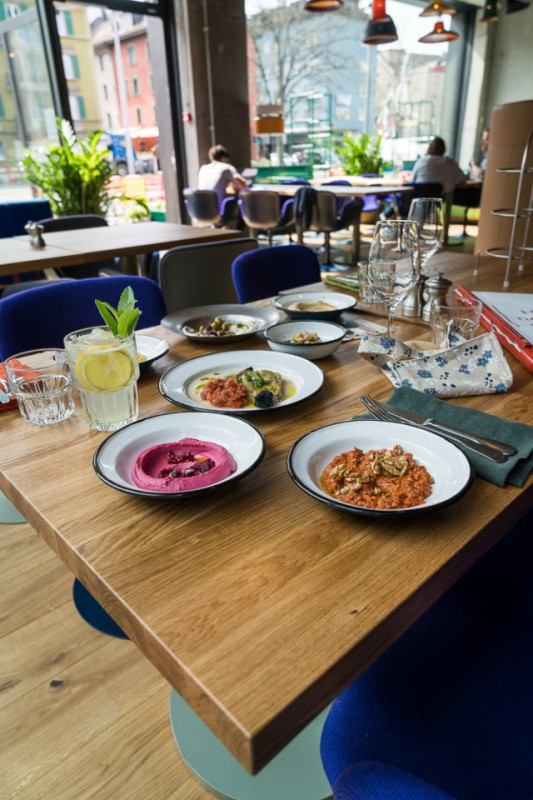 25h langstrasse nurielmolcho neni zurich restaurant food small 14