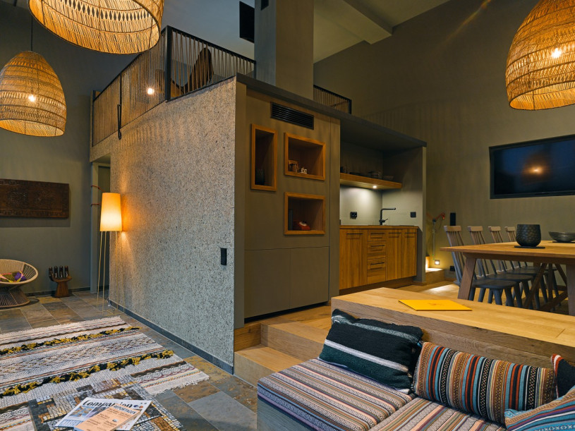 25h trip stephanlemke rooms machupicchu mountains medium 8