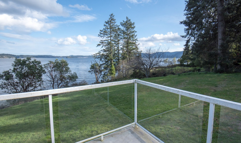 4857plush74 location film photo event vancouver island canada ocean cabin 16