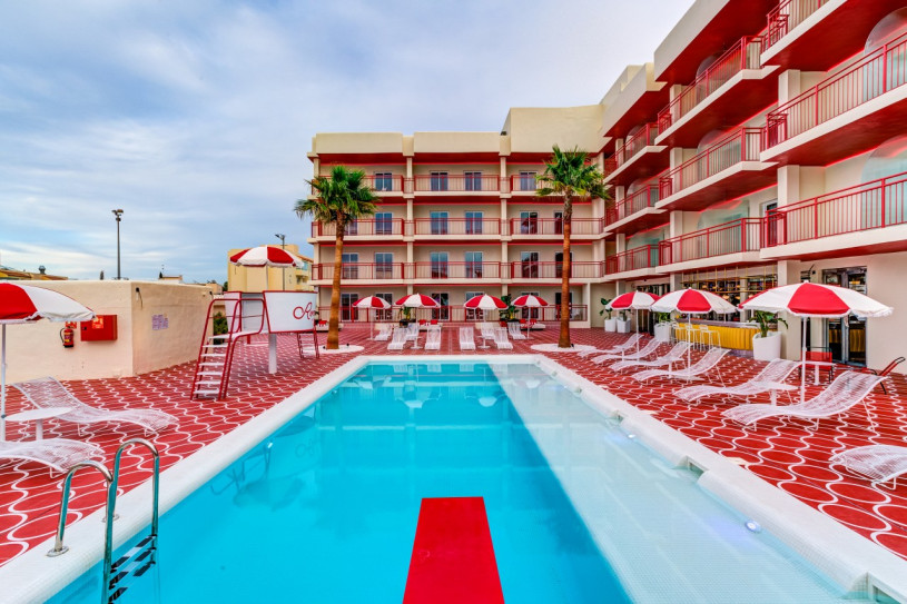 ajp7569and8more2019 12 outdoor chalet sun002