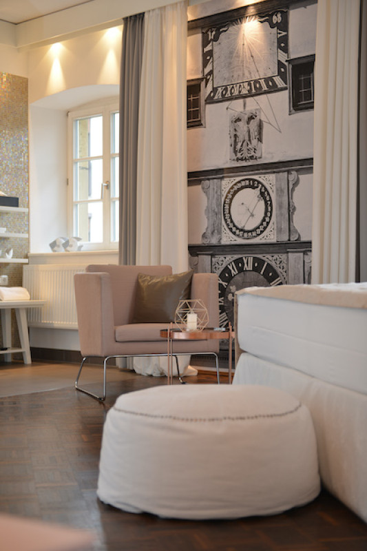 bayern villa boutique hotel home office plush74 6