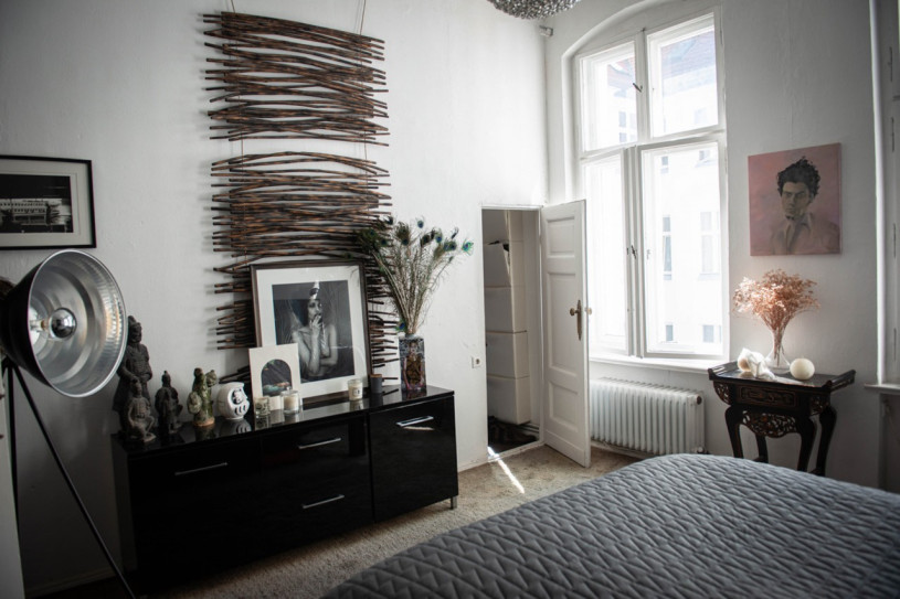 berlinlocationplush745jpeg1