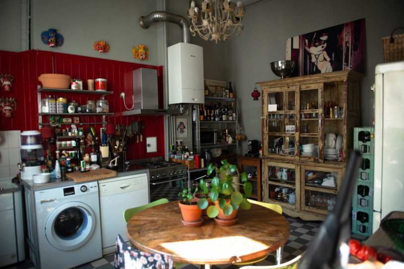 berlinlocationplush745jpeg10