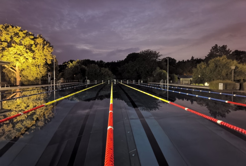 berlinlocationplush745jpeg13