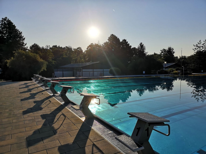 berlinlocationplush745jpeg4 (1)