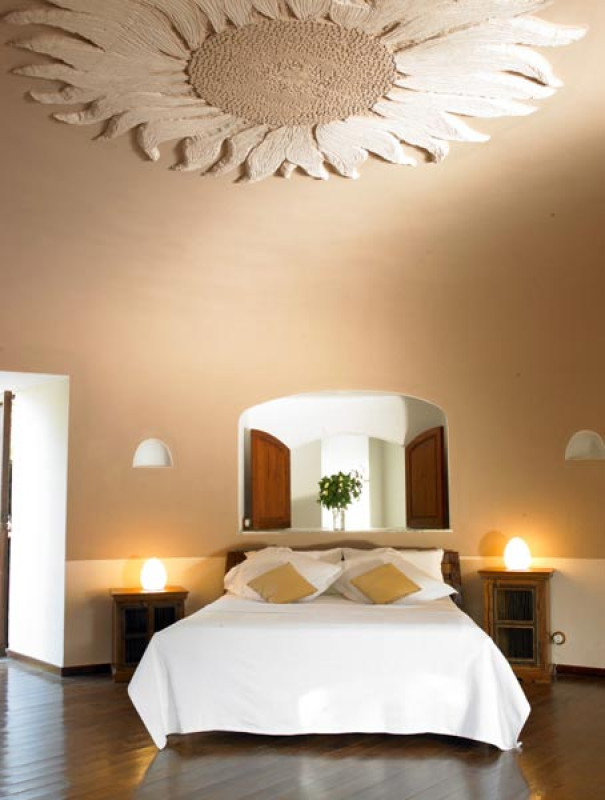 can talaias productions locaitons plush7410